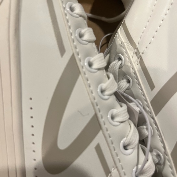 Tretorn White and Gray Sneakers - Picture 4 of 7